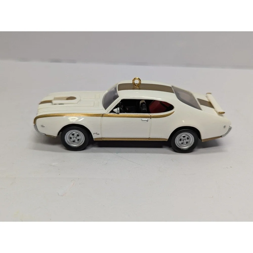 Hallmark keepsake 1969